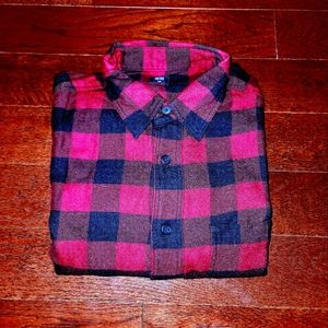 Uniqlo Checkered Long Sleeve Flannel